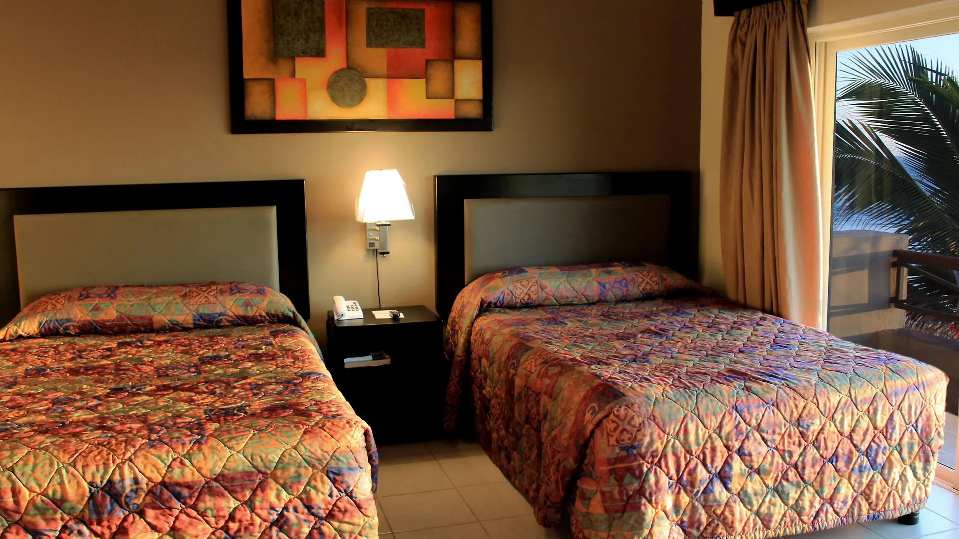 Hotel La Siesta Malecon Mazatlan